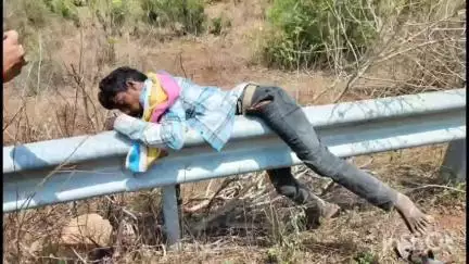 गुना नगर: बारात में आए वपति की हत्या कर एक्सीडेंट बताया, पीड़ित पत्नी ने परिवार संग गुना एसपी से की शिकायत