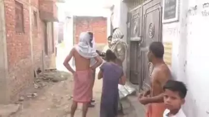 मुगलसराय: रतनपुर में 3 दिन से बंद कमरे में मिला ऑटो चालक का शव, पत्नी 2 साल के बच्चे के साथ मुंबई में रहती है, जांच में जुटी पुलिस