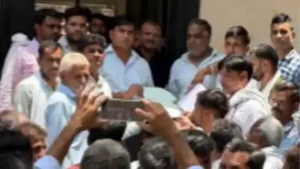 गंगरार: अफीम कास्तकारों ने गंगरार उपखंड अधिकारी को ज्ञापन देकर रखी अपनी मांग