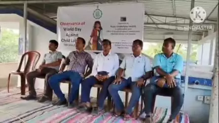 মগরাহাট ২: শিশুশ্রম রুখতে পশ্চিমবঙ্গ সরকারের শিশু অধিকার সুরক্ষা দপ্তরের পক্ষ থেকে সচেতনতা শিবির কাটাখালি বেলোমনি গার্লস হাইস্কুলে