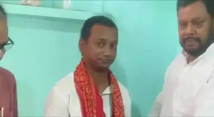 जगदीशपुर: जगदीशपुर में जदयू अल्पसंख्यक प्रदोष के नगर उपाध्यक्ष बने मोहम्मद अनस, जिला अध्यक्ष ने किया मनोनीत