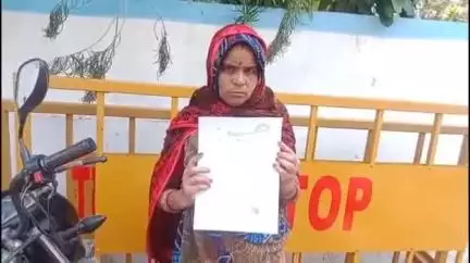 शिवपुरी नगर: करैरा में महिला के प्लॉट पर युवक का कब्जा, महिला ने एसपी से की शिकायत