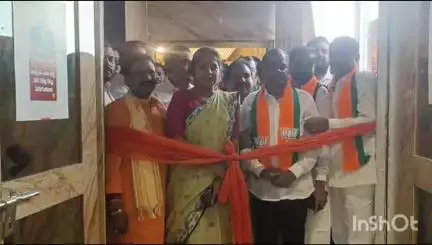 వరంగల్ నగరంలోని ఓ ఫంక్షన్ హాల్ లో బిజెపి 11 సంవత్సరాల సుబ్బరి పాలన సందర్భంగా మీడియా సమావేశం