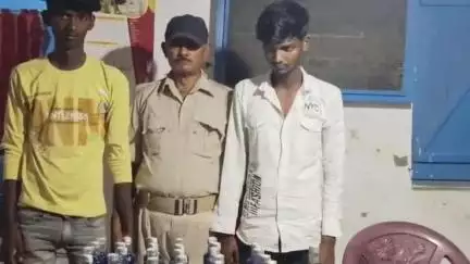 बसंतपुर: वीरपुर थाने की पुलिस ने विभिन्न जगहों पर छापेमारी कर 83 बोतल शराब की बरामद