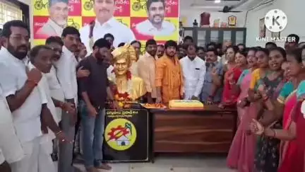 కూటమి ప్రభుత్వం అధికారం చేపట్టి ఏడాది పూర్తైన సందర్భంగా అర్బన్ టీడీపీ కార్యాలయంలో పెద్ద ఎత్తున సంబరాలు