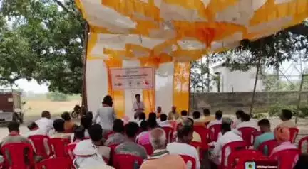 बांसी: पथरा बाजार में मास कैंप लगाकर लोगों को वित्तीय साक्षरता की जानकारी दी गई, फ्रॉड से बचने के तरीके बताए गए