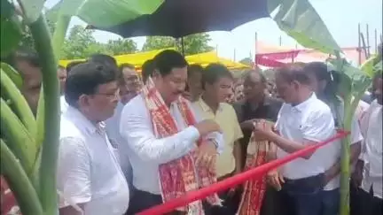 কোকৰাঝাৰ ভাগ: ঢেপঢেপিত  নামা পাৰা গাঁৱৰ সংযোগী লোঙা নদীৰ ওপৰত  পকী দলং নিৰ্মাণৰ আধাৰশিলা স্থাপন বিধায়ক ৰবিৰাম নাৰ্জাৰী ৰ
