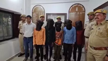 बड़गांव: करदा गांव में डकैती करने वाले 5 और नकबजनी का 1 आरोपी गिरफ्तार, DSP ने हाथीपोल स्थित CO ऑफिस पर किया खुलासा