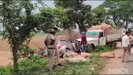 గీసుగొండ: సింగ్య తండా వద్ద బొలెరో వాహనం కారును డి కొట్టడం తో ఇద్దరికి గాయాలు