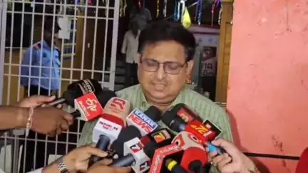 ଭୁବନେଶ୍ବର ମ୍ୟୁନିସିପାଲଟି କର୍ପୋରେସନ: ଯାଜପୁରରେ 245 ରୋଗୀ ଝାଡା ବାନ୍ତିରେ ଆକ୍ରାନ୍ତ ହେବା ଖବର ଆସିଛି,କେଶରୀନଗରରେ ଜନସ୍ୱାସ୍ଥ୍ୟ ନିର୍ଦେଶକ ନୀଳକଣ୍ଠ ମିଶ୍ରଙ୍କ ପ୍ରତିକ୍ରିୟା