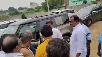చేగుంట: చేగుంటలో కన్యకా పరమేశ్వరి ఆలయంలో ప్రత్యేక పూజలు నిర్వహించిన ఎమ్మెల్యే కొత్త ప్రభాకర్ రెడ్డి