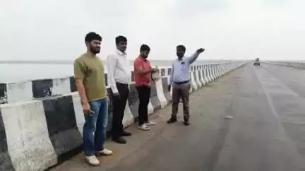మహదేవ్​పూర్: కాలేశ్వరం ప్రాజెక్టును సందర్శించిన 2024 బ్యాచ్ సివిల్ సర్వీసెస్ శిక్షణ అధికార్ల బృందం