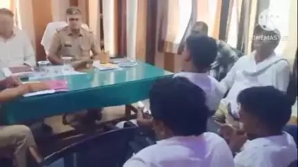 निज़ामाबाद: तहबरपुर थाने में 12 लावारिश गाड़ियों की नीलामी नायब तहसीलदार संजय कुमार राय की उपस्थिति में हुई