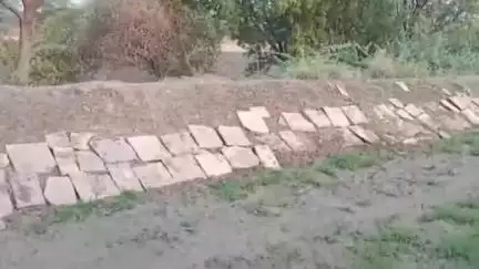 हमीरपुर: पत्योरा में पंप कैनाल के निर्माण में हो रही धांधली को लेकर किसानों ने की शिकायत