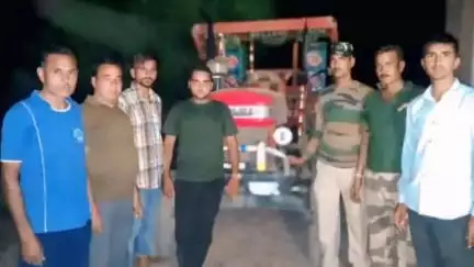 तालेड़ा: रामगढ़ विषधारी टाइगर रिजर्व में अवैध खनन पर हुई कार्रवाई, काली रेत से भरी ट्रैक्टर ट्रॉली को वन विभाग ने पकड़ा