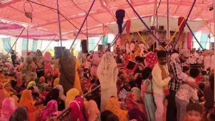 जौरा: जौरा विधानसभा क्षेत्र के बहरारा माता मंदिर में प्रजापति समाज ने किया विशाल भंडारे का आयोजन