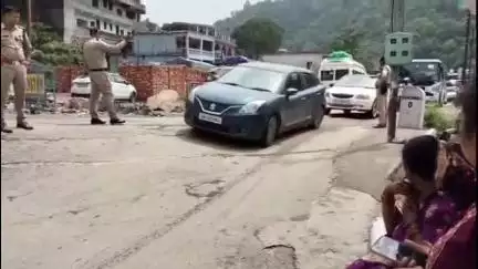 रुद्रप्रयाग: काकड़ागाड़ के पास बाधित चल रहा राष्ट्रीय राजमार्ग यातायात के लिए हुआ बहाल