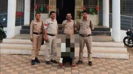 कुरवाई: कुरवाई पुलिस ने ₹5000 के इनामी आरोपी को धारदार हथियार के साथ किया गिरफ्तार
