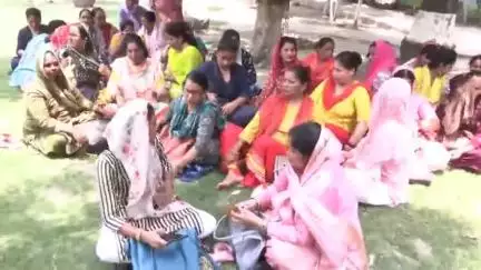 ऊना: ऊना में नव चेतना कृषि एवं पशु सखी संगठन का गठन, पशु मित्रों के पदों पर कृषि और पशु सखियों ने मांगी नियुक्ति