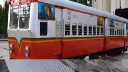 मथुरा: मथुरा वृंदावन के बीच चलने वाली रेल सेवा के प्रोजेक्ट को रेलवे ने बताया घाटे का सौदा, संघर्ष समिति कुवर नरेंद्र