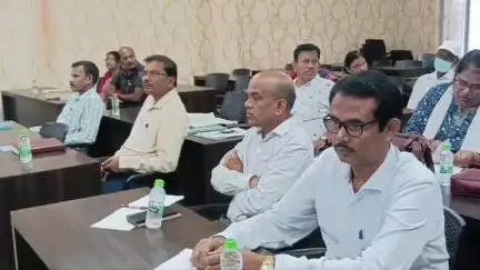 ସମ୍ବଲପୁର ମ୍ୟୁନିସିପାଲଟି: ଜିଲ୍ଲାପାଳଙ୍କ କାର୍ଯ୍ୟାଳୟ ସମ୍ମିଳନୀ କକ୍ଷରେ ଜିଲ୍ଲା ସ୍ତରୀୟ ୱ।ନ ଷ୍ଟପ ସେଣ୍ଟର୍ ଓ ଶକ୍ତିସଦନ କମିଟିର ବୈଠକ