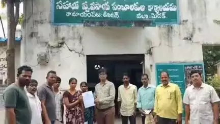 మెదక్: 2025 వ సంవత్సరం కు గాను రైతు భరోసా దరఖాస్తు స్వీకరణ : వ్యవసాయ విస్తరణ అధికారి రాజ్ నారాయణ