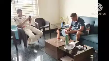 పేరూరులో జరుగుతున్న నిరసన కార్యక్రమానికి వెళ్లకుండా హిందూపురంలో వైసిపి సీనియర్ నాయకులు వేణు రెడ్డి హౌస్ అరెస్ట్
