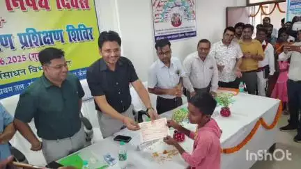 मुंगेर: सदर प्रखंड के संयुक्त श्रम भवन में विश्व बाल श्रम निषेध दिवस पर ग्रामीण प्रशिक्षण शिविर का आयोजन