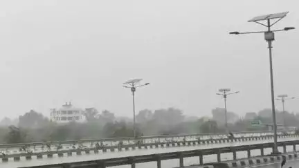 అసిఫాబాద్: జిల్లా కేంద్రంతో పాటు పలు మండలాల్లో భారీ వర్షం, లోతట్టు ప్రాంతాలు జలమయం