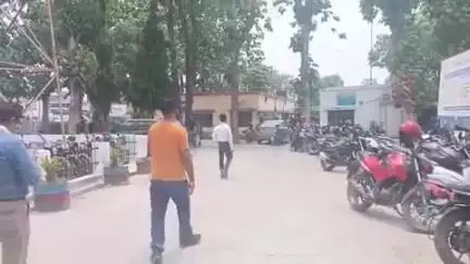 रुद्रपुर: रुद्रपुर की देवहोम्स सोसायटी में सोसायटी विवाद को लेकर दो पक्षों में हुई मारपीट, पुलिस को दी गई तहरीर