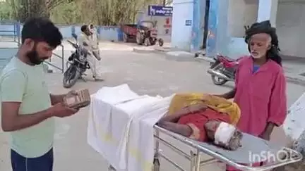रामपुर: बेलाव फैक्ट्री गेट के पास सड़क दुर्घटना में घायल महिला का सदर अस्पताल में इलाज के दौरान हुआ निधन, पोस्टमार्टम किया गया