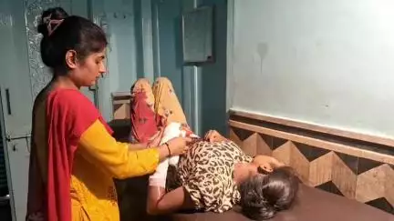झरिया/जोरापोखर/सिंदरी: झरिया: पति ने पत्नी को चाकू से गोदा, लहूलुहान हालत में अस्पताल पहुंचाया गया
