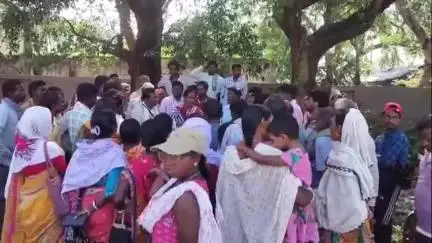 কাশীপুর: আদিবাসীদের জমি অ-আদিবাসীদের নামে রেকর্ড হচ্ছে কেন জবাব চেয়ে BLRO কে ডেপুটেশন দিশম আদিবাসী গাঁওতার পক্ষ থেকে #jansamasya