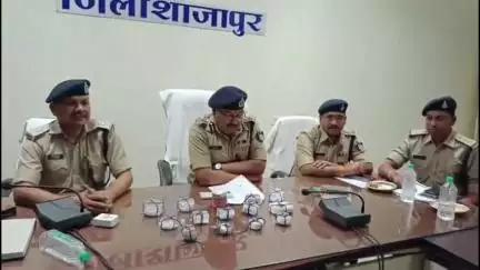 शाजापुर: पुलिस लाइन में चोरी का खुलासा, पुलिस ने सोने-चांदी के ज़ेवरात बरामद कर 2 आरोपियों को किया गिरफ्तार