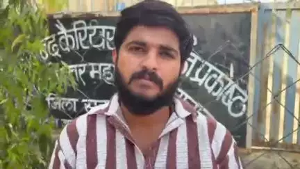 अमरपाटन में BSW के छात्र ने कॉर्डिनेटर पर तिलक लगाने पर अभद्र टिप्पणी करने और क्लास से बाहर निकालने का आरोप लगाया