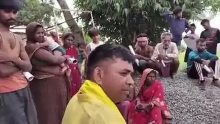 धोरैया: भतुवाचक हाट परिसर में जनसुराज विस्तार सभा का आयोजन, पाँच लक्ष्यों से कराया गया अवगत