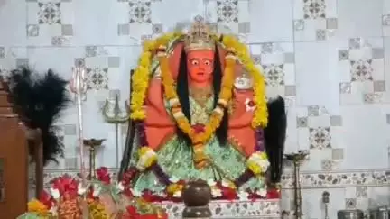 बड़वाह: बड़वाह: जयंती माता मंदिर में संस्था श्रद्धा सबूरी द्वारा क्षेत्र की सुख-समृद्धि के लिए अभिषेक पूजन