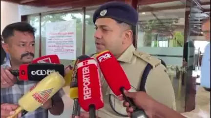ദേവികുളം: പോലീസ് ഉദ്യോഗസ്ഥൻ ഒളിക്യാമറയിൽ വനിത പോലീസിന്റെ ദൃശ്യം പകർത്തിയ സംഭവം, അന്വേഷണം ഊർജിതമെന്ന് എസ്.പി മൂന്നാറിൽ പറഞ്ഞു