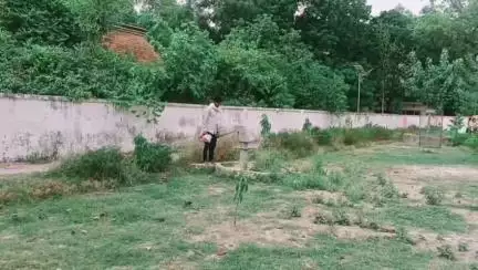 लालगंज: लालगंज में वाटर कूलर और इंडिया मार्का हैंडपंप खराब होनें से गर्मी में पानी पीने के लिए लोग भटकने को मजबूर #jansamasya