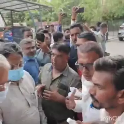 અમદાવાદ શહેર: મંત્રી જગદીશ વિશ્વકર્મા અને ઋષિકેશ પટેલે મૃતકોના પરિવારની લીધી મુલાકાત