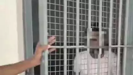 पटियाली: गंजडुंडवारा कोतवाली पुलिस ने नाबालिक किशोरी को अगवा करने के मामले में वांछित आरोपी को करनपुर पुलिया से किया गिरफ्तार