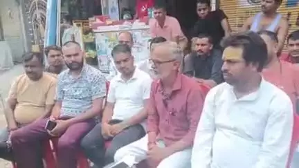 रुद्रपुर: ट्रांजिट कैंप व्यापार मंडल के अध्यक्ष संजीव गुप्ता ने प्रेस वार्ता में भाजपा मंडल अध्यक्ष पर लगाए आरोप