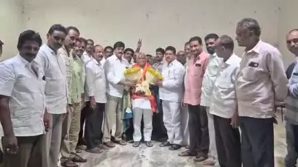 ఎమ్మెల్యే జ్యోతుల నెహ్రూను సన్మానించిన జెడ్.రాగంపేట గ్రామస్తులు
