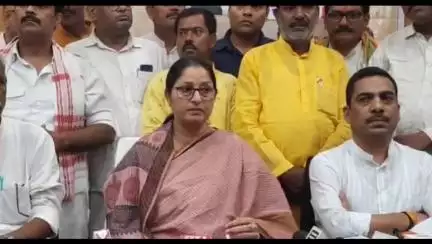 धनबाद/केंदुआडीह: सरकार के 11 वर्ष पूरे होने पर केंद्रीय मंत्री अन्नपूर्णा देवी ने रद्द किया कार्यक्रम, सर्किट हाउस में मीडिया से की बात