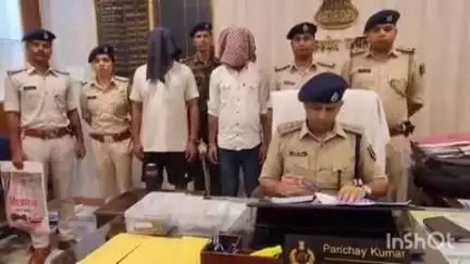 आरा: गौसगंज मोहल्ले से नगर थाना पुलिस ने महिला समेत 2 तस्करों को 86.68 ग्राम हीरोइन और नगदी के साथ किया गिरफ्तार