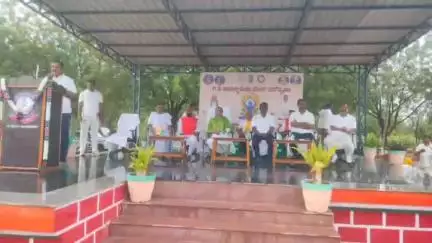 శింగనమల: జంతులూరు గ్రామంలో 14వ బెటాలియన్‌లో యోగా కార్యక్రమం, పాల్గొన్న DMHO దేవి, కమాండెంట్‌ ప్రభు