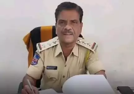 ఎల్లారెడ్డి: ఈనెల 17వ తేదీన ఎల్లారెడ్డి ఎక్సైజ్ కార్యాలయంలో వాహనాల వేలం పాట:  ఎల్లారెడ్డి ఎక్సైజ్ సిఐ ఎండి శాకీర్ అహ్మద్