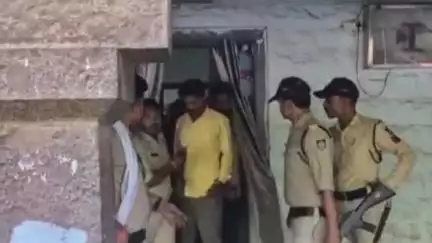दमोह: पैरवारा में पुलिस पर जानलेवा हमला करने वाले 2 आरोपियों ने न्यायालय में किया आत्मसमर्पण, 2 दिन की पुलिस रिमांड पर