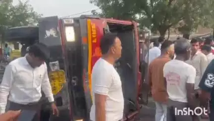 तराना: बड़नगर में फ़ायर ब्रिगेड पलटने से हुई जनहानि पर उज्जैन सांसद ने जताया शोक, घटना को बताया दुःखद