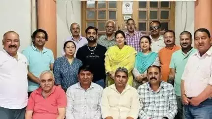 कुल्लू: सूत्रधार कला संगम की कार्यकारिणी बैठक संस्था अध्यक्ष दिनेश सेन की अध्यक्षता में सम्पन्न हुई